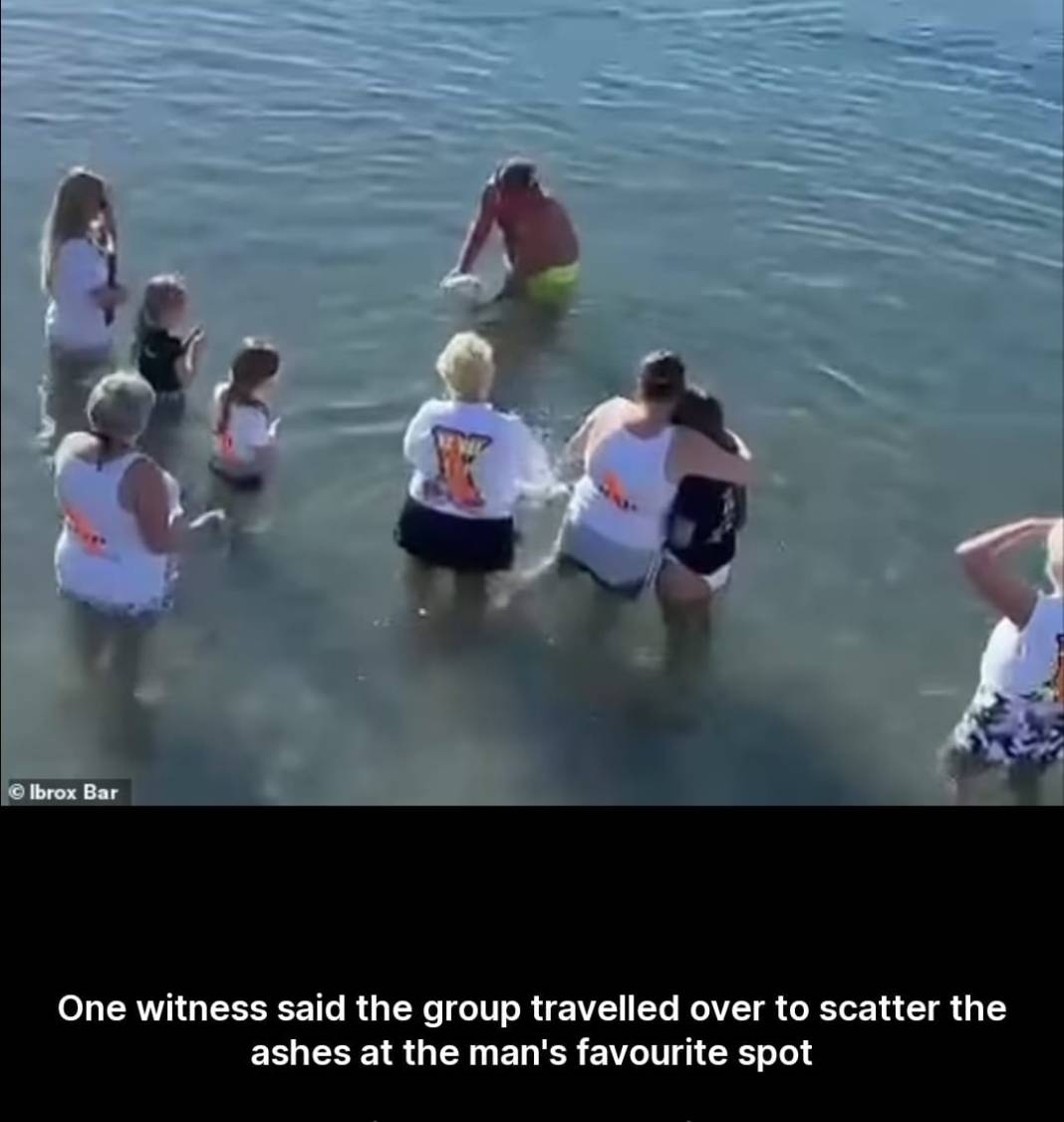 Marmaris’te yakınlarının küllerini denize döken turistler İngiliz basınında 5